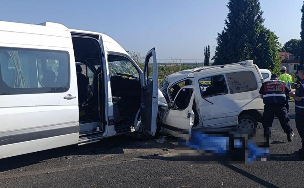 İzmir Kemalpaşa’da Korkunç Kaza: 1 Ölü, 13 Yaralı